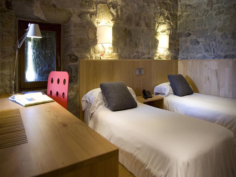 Hotel Torre De Villademoros Luarca Exterior photo